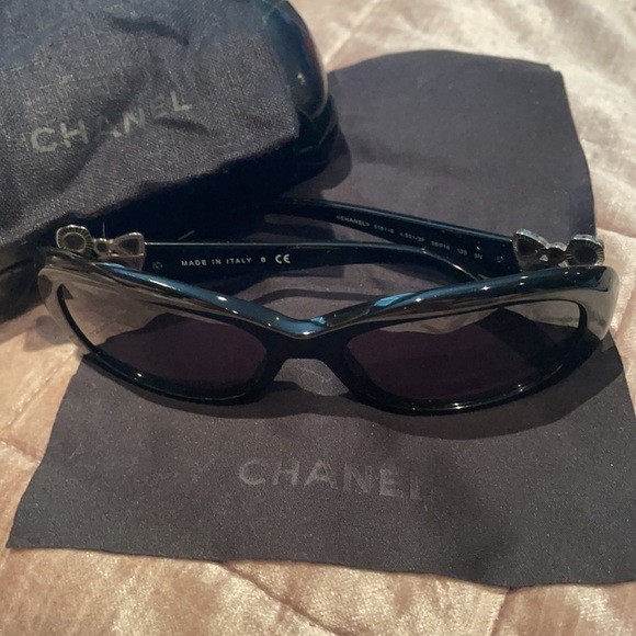 Chanel Gemstone Embellished Sunglasses - Picture 6 of 17